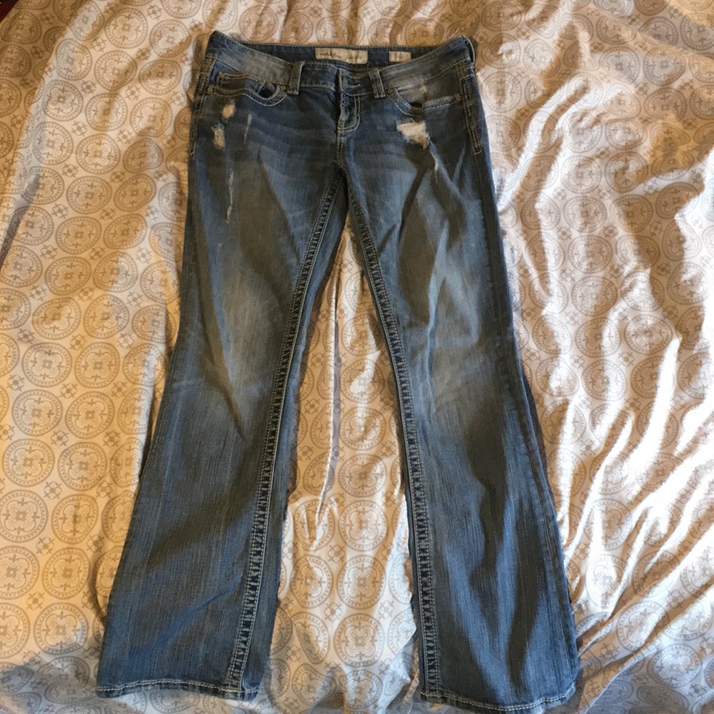 Buckle Jeans